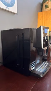 Mythos X1 2.0 Coffee Machine &#43; K180 Lamanti Milk Fridge – Like New