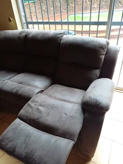 Corner unit recliner lounge suite