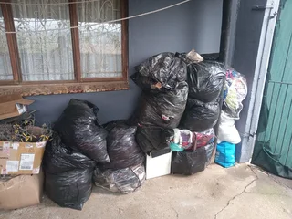 Cash paid on spot for second hand clothes