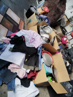 Cash paid on spot for second hand clothes