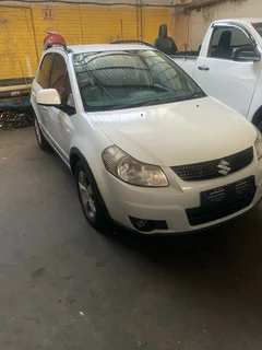 White 2012 Suzuki sx4 available for sale