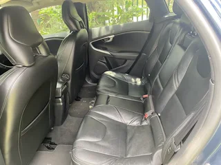 2015 Blue volvo v40 T3 excel