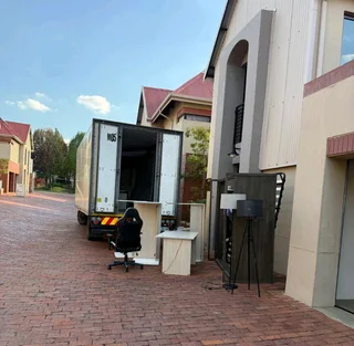 Transport And Bakkies For Hire