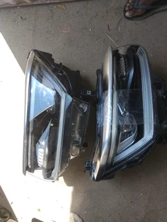 VW Amarok Headlights