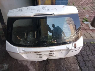 2014 Ford Figo bootlid