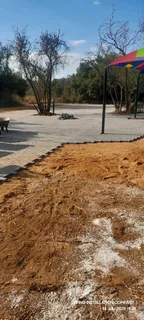 Paving leveling tiling siling karbs and electricity