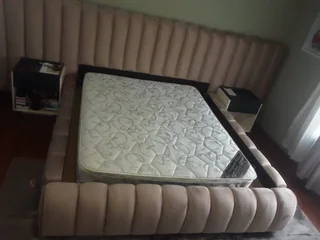 Headboards and sleighbeds