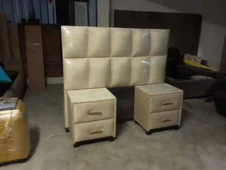 Headboards and sleighbeds