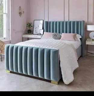 Headboards and sleighbeds