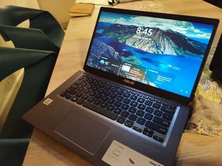 2X Asus Laptops