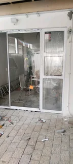 TWINTWO CONTRACTIONS /0676594156