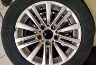 Original BMW E90 Light alloy rims &#43; tyres