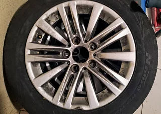 Original BMW E90 Light alloy rims &#43; tyres