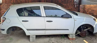 2007 Opel Astra Shell