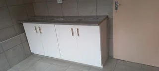 2 bedroom outbuilding for rent in montford Chatsworth