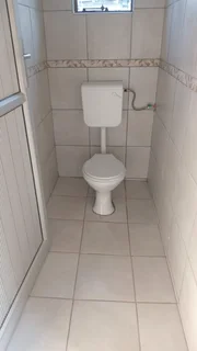 2 bedroom outbuilding for rent in montford Chatsworth