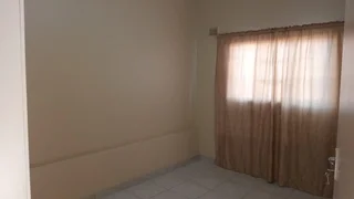 2 bedroom outbuilding for rent in montford Chatsworth