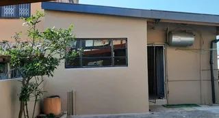 2 bedroom outbuilding for rent montford
