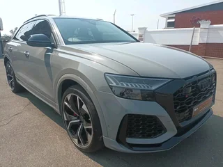 2022 Audi Q8 RS Quatro