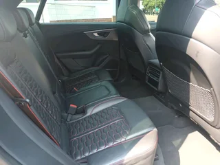 2022 Audi Q8 RS Quatro