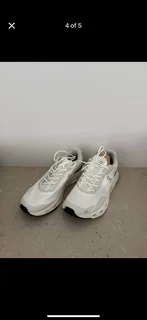 On CloudNova Form /UK 6 / R2600