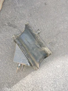 Mercedes ade 352,366 engine mountings for sale