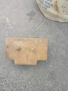 Mercedes ade 352,366 engine mountings for sale