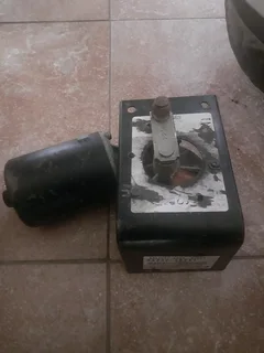 12V and 24 Volts wiper motors for sale