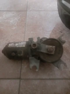 12V and 24 Volts wiper motors for sale