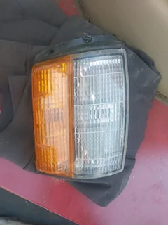 Toyota Hilux 2.4D hips front tail light