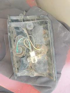 Toyota Hilux 2.4D hips front tail light