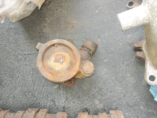 Various ade 352,366 engine brackets for sale