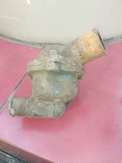 Various ade 352,366 engine brackets for sale