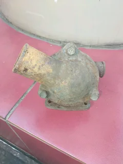 Various ade 352,366 engine brackets for sale