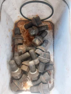 Mercedes w123 wheel studs,  short bolt for sale