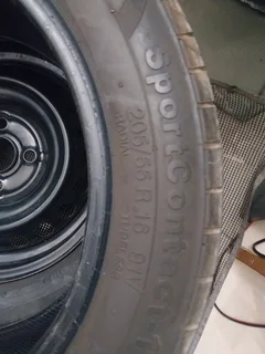 Tire for sale 205/55/16 , continental