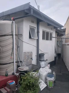 2 bedroom outbuilding to let in unit 7 Chatsworth