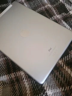 iPad 9th Generation 64GB- 4G &#43; WIFI