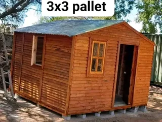 Lily Collins Wendy&#39;s