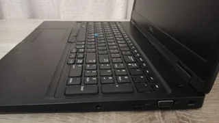 Dell Latitude 5590, Intel Core i7-8th Gen, 16GB RAM, 512GB SSD with Windows 11 Pro