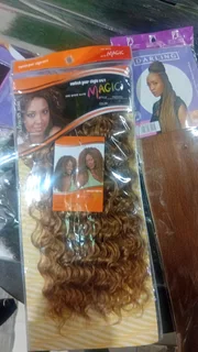 I am a mobile hairdersser looking for clients i also do house calls my whatsaap number 0733805789