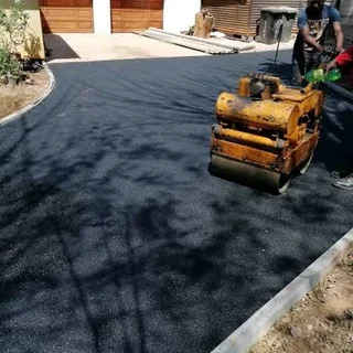 Asphalt TAR Driveways