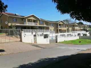 2 Bedroom Units to rent in Hyacinth Road Redhill