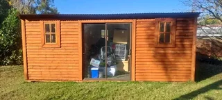 Kau Phillip log homes