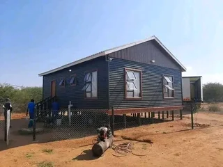 Kau Phillip log homes