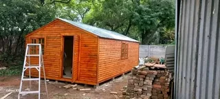 Kau Phillip log homes