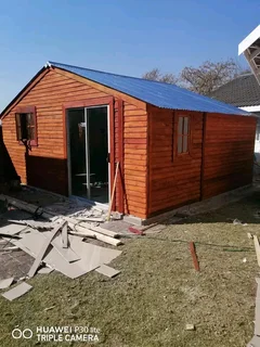 Kau Phillip log homes