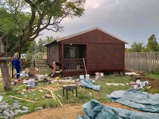 Kau Phillip log homes