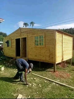 Kau Phillip log homes