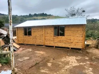 Kau Phillip log homes